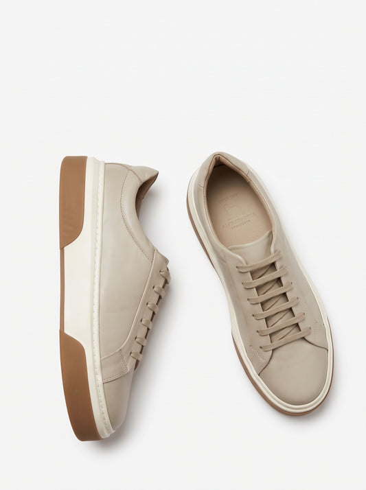 Sneaker em Couro - Off White