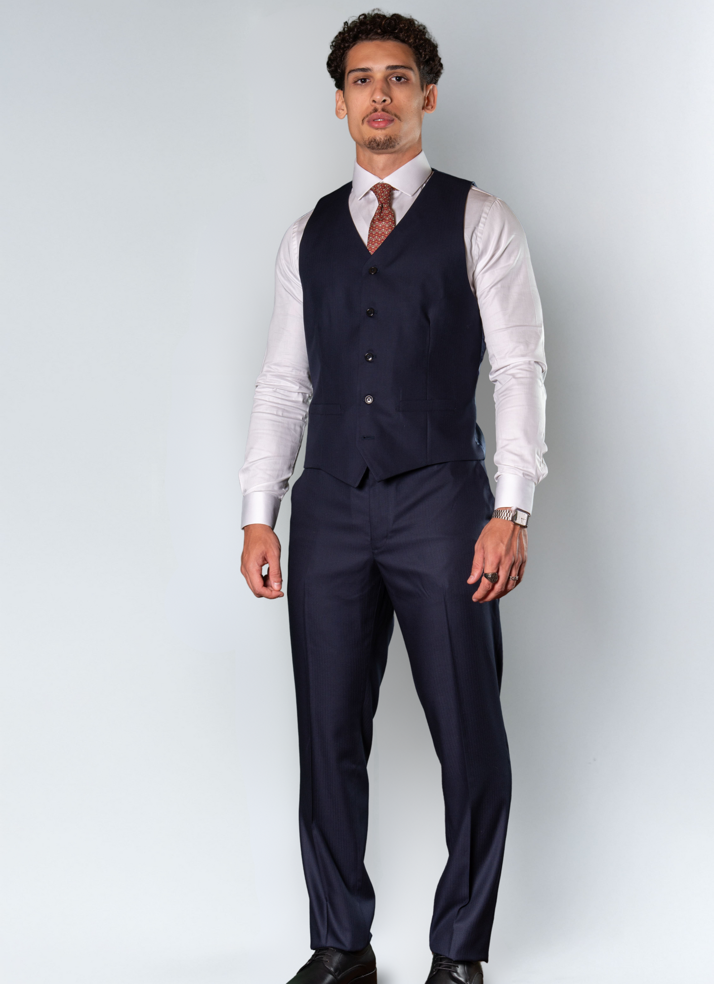 Terno Slim Com Ajustador Lateral de Fivela