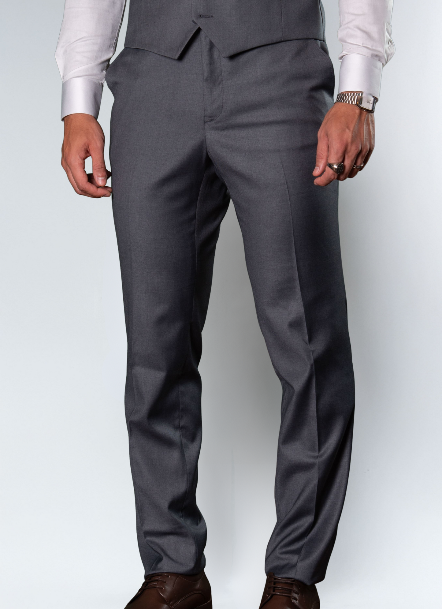 Terno Slim Com Ajustador Lateral de Fivela