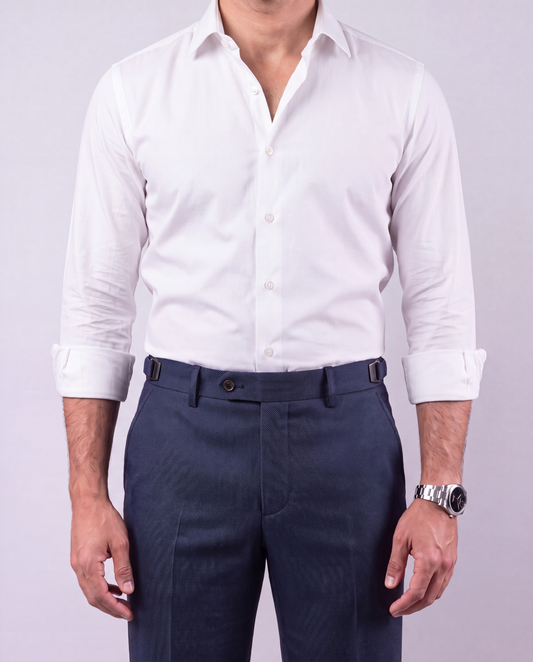 Calça de Alfaiataria com Ajustador Lateral de Fivela