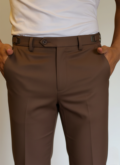 Calça de Alfaiataria com Ajustador Lateral de Fivela